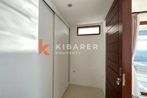 4 bedrooms Villa in Tibubeneng, Badung, Indonesia No. 13224 27