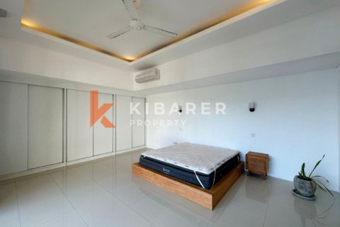 4 bedrooms Villa in Tibubeneng, Badung, Indonesia No. 13224 13