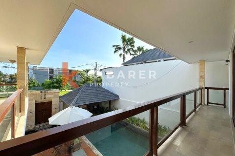 4 bedrooms Villa in Tibubeneng, Badung, Indonesia No. 13224 11