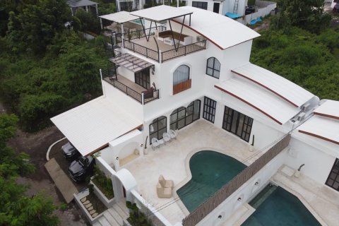 300m2 Villa in Ungasan, Badung, Indonesia No. 13677 4