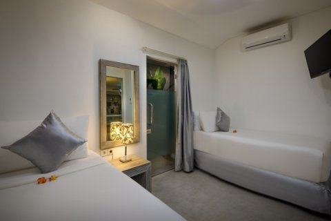 Вилла с 4 спальнями в Seminyak, Бадунг, Индонезия № 1131 16
