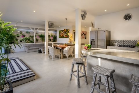 Вилла с 4 спальнями в Seminyak, Бадунг, Индонезия № 1131 11