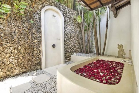 2 bedrooms Villa in Seminyak, Badung, Indonesia No. 1134 13