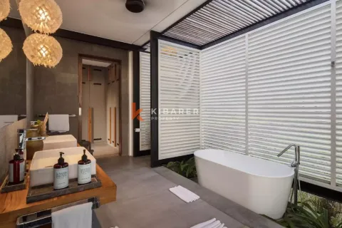 4 bedrooms Villa in Badung, Indonesia No. 12201 17