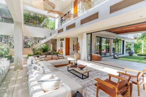 5 bedrooms Villa in Canggu, Badung, Indonesia No. 8098 3