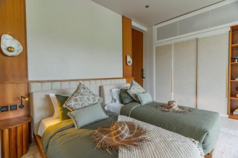 5 bedrooms Villa in Canggu, Badung, Indonesia No. 8098 10