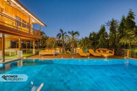 Вилла с 6 спальнями в Canggu, Бадунг, Индонезия № 8103 25