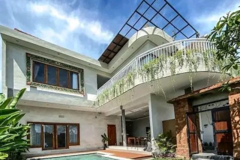 3 bedrooms Villa in Canggu, Badung, Indonesia No. 8099 2