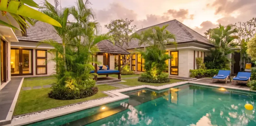 3 bedrooms Villa in Seminyak, Badung, Indonesia No. 10217