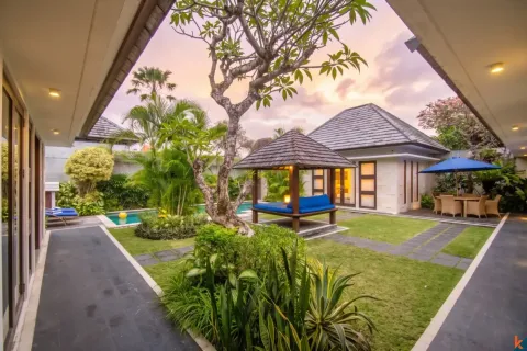 3 bedrooms Villa in Seminyak, Badung, Indonesia No. 10217 2