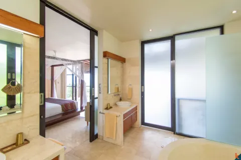 4 bedrooms Villa in Jimbaran, Badung, Indonesia No. 10215 16