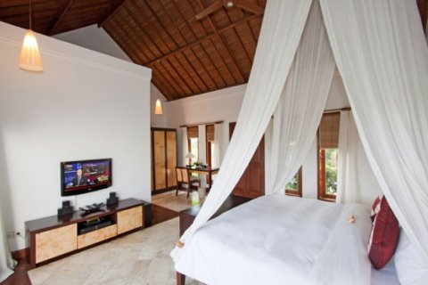 4 bedrooms Villa in Canggu, Badung, Indonesia No. 1061 11