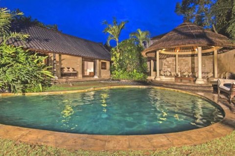 Вилла с 2 спальнями в Seminyak, Бадунг, Индонезия № 1060 8