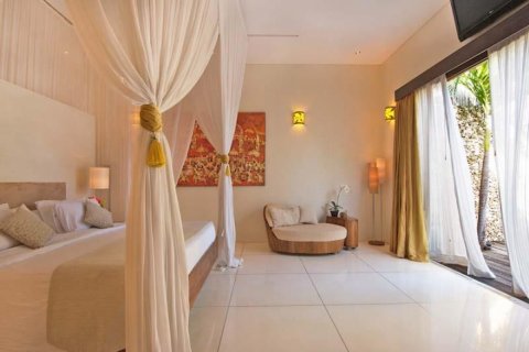 2 bedrooms Villa in Seminyak, Badung, Indonesia No. 1065 11
