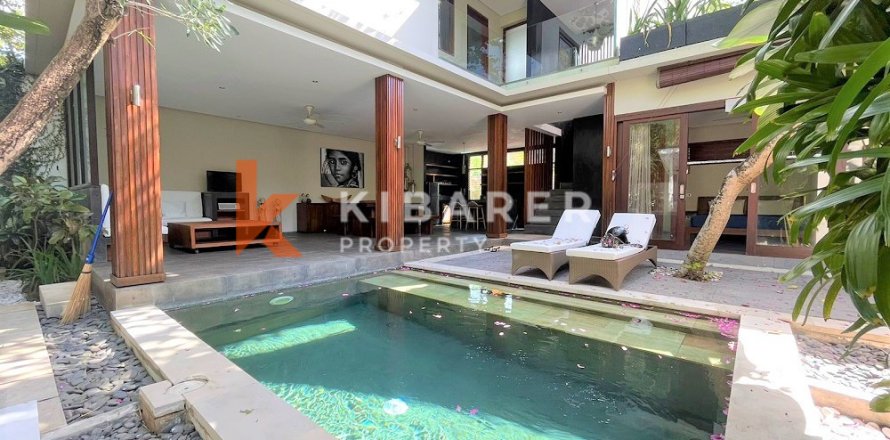 3 bedrooms Villa in Badung, Indonesia No. 11893