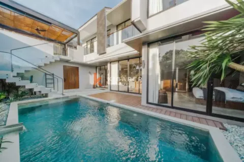 3 bedrooms Villa in Badung, Indonesia No. 11892