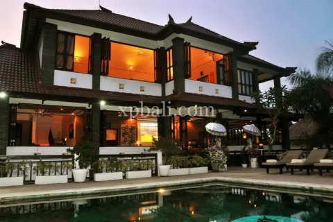 6 bedrooms Villa in South Kuta, Badung, Indonesia No. 7842