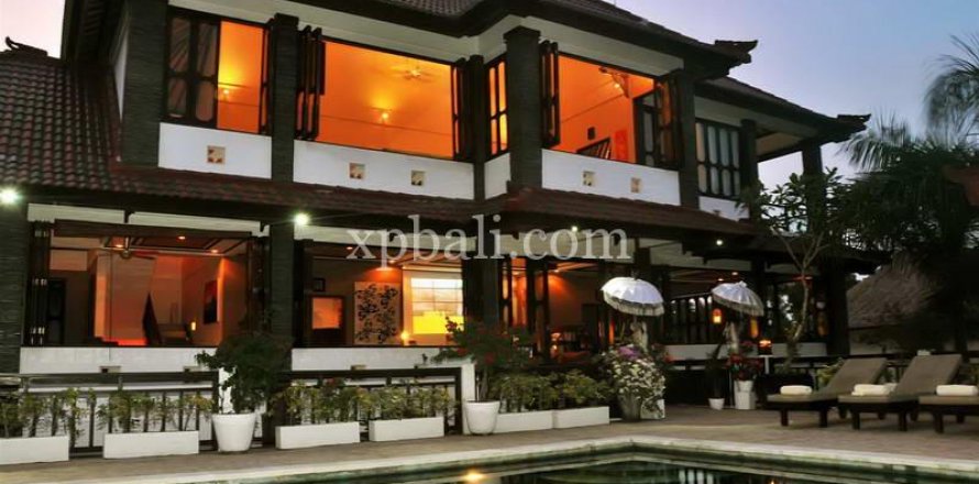 6 bedrooms Villa in South Kuta, Badung, Indonesia No. 7842