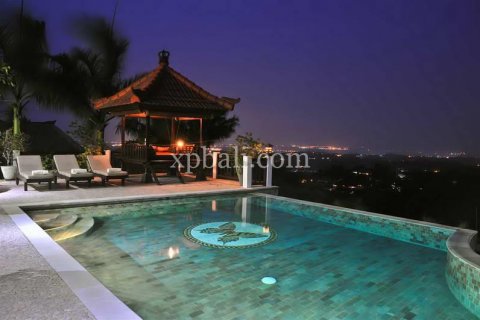 6 bedrooms Villa in South Kuta, Badung, Indonesia No. 7842 3