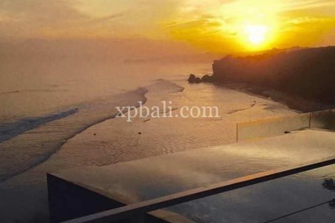 4 bedrooms Villa in South Kuta, Badung, Indonesia No. 7843 11