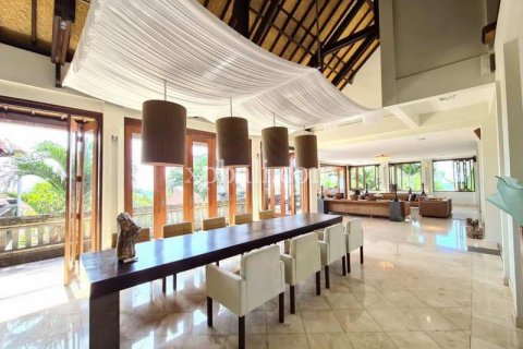 5 bedrooms Villa in South Kuta, Badung, Indonesia No. 7841 10