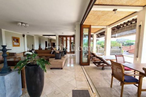 5 bedrooms Villa in South Kuta, Badung, Indonesia No. 7841 9