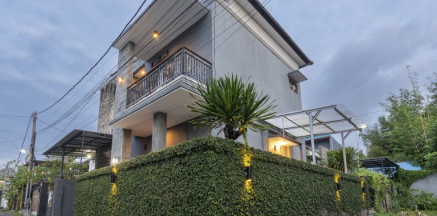 3 bedrooms Villa in Jimbaran, Badung, Indonesia No. 11038