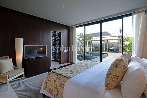 Вилла с 3 спальнями в Nusa Dua, Бадунг, Индонезия № 313 14