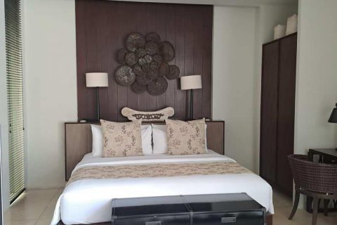 Вилла с 3 спальнями в Nusa Dua, Бадунг, Индонезия № 313 2