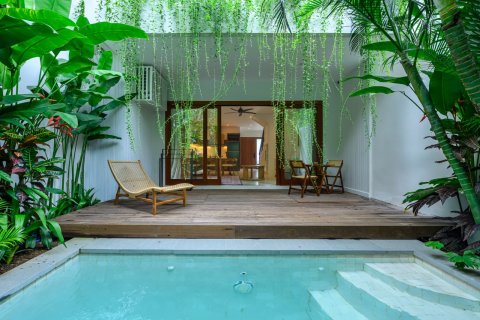 118m2 Commercial property in South Denpasar, Denpasar, Indonesia No. 13664