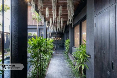 4 bedrooms Villa in Canggu, Badung, Indonesia No. 13588 16