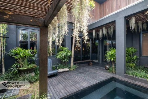 4 bedrooms Villa in Canggu, Badung, Indonesia No. 13588