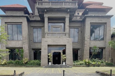 Studio Villa in Denpasar, Indonesia No. 11437