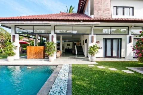 2 bedrooms Villa in Seminyak, Badung, Indonesia No. 1627 5