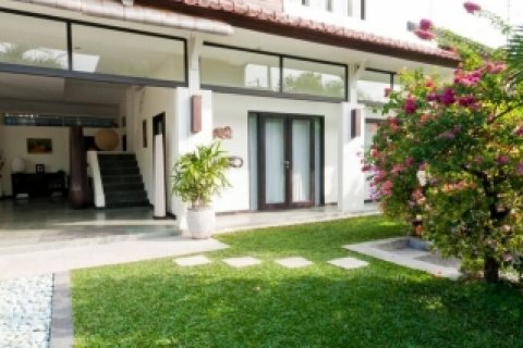 2 bedrooms Villa in Seminyak, Badung, Indonesia No. 1627 6