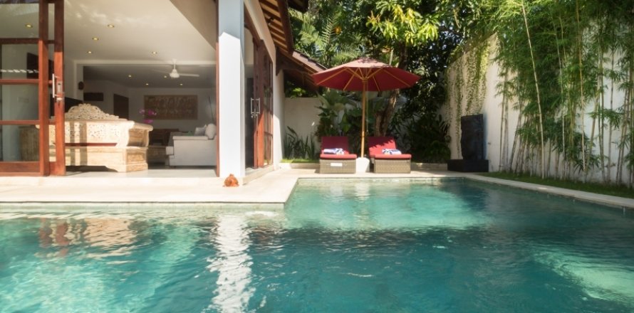 2 bedrooms Villa in Seminyak, Badung, Indonesia No. 1621