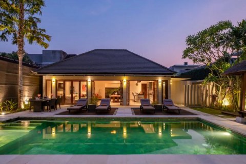 2 bedrooms Villa in Seminyak, Badung, Indonesia No. 1622 16