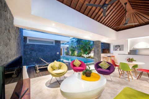 2 bedrooms Villa in Seminyak, Badung, Indonesia No. 1622 9
