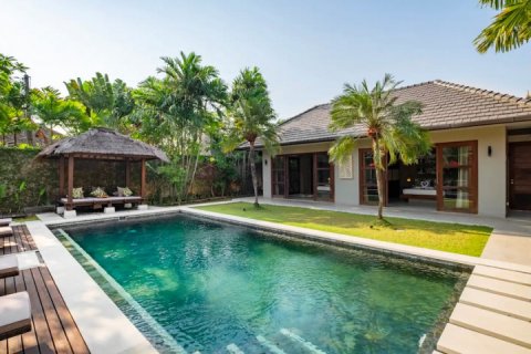 2 bedrooms Villa in Seminyak, Badung, Indonesia No. 1622 14