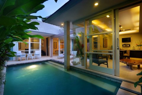 2 bedrooms Villa in Seminyak, Badung, Indonesia No. 1623 6
