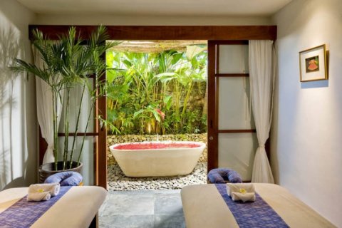 6 bedrooms Villa in South Kuta, Badung, Indonesia No. 690 23