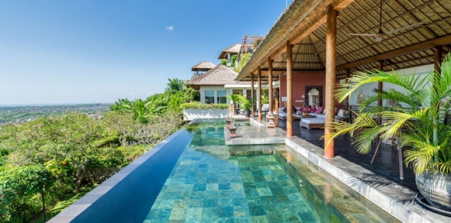 6 bedrooms Villa in South Kuta, Badung, Indonesia No. 690