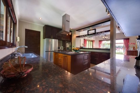 6 bedrooms Villa in Seminyak, Badung, Indonesia No. 692 11