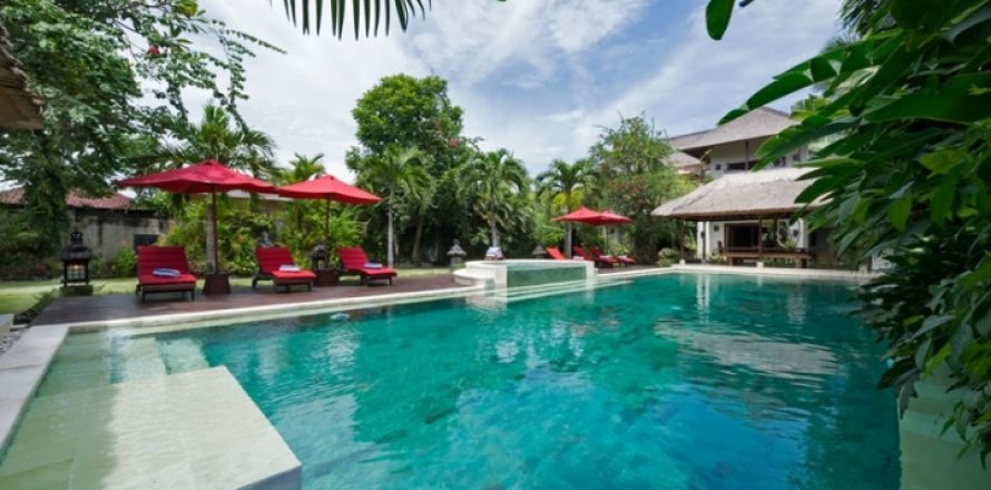 6 bedrooms Villa in Seminyak, Badung, Indonesia No. 692