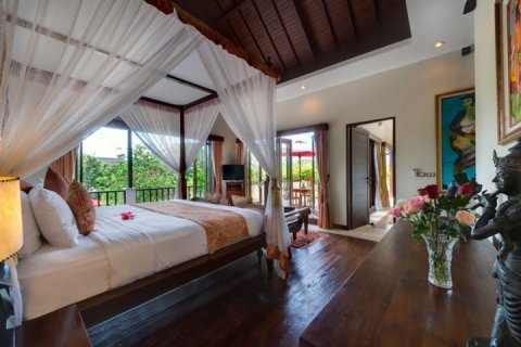 6 bedrooms Villa in Seminyak, Badung, Indonesia No. 692 5