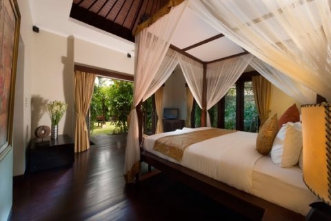 6 bedrooms Villa in Seminyak, Badung, Indonesia No. 692 25