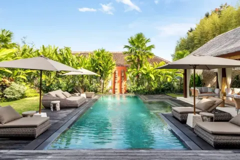 4 bedrooms Villa in Badung, Indonesia No. 10323 2