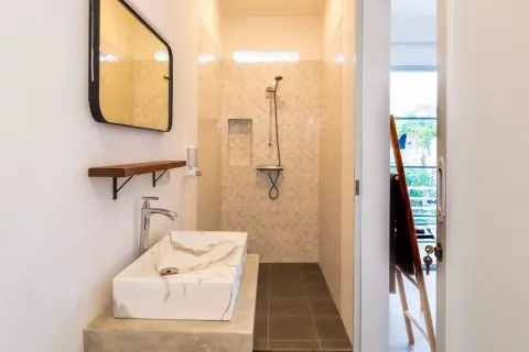 4 bedrooms Villa in Tibubeneng, Badung, Indonesia No. 10325 18