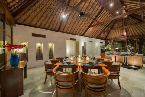 3 bedrooms Villa in Seminyak, Badung, Indonesia No. 827 15