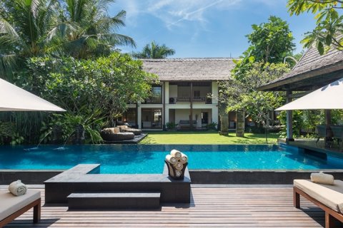3 bedrooms Villa in Seminyak, Badung, Indonesia No. 827 8